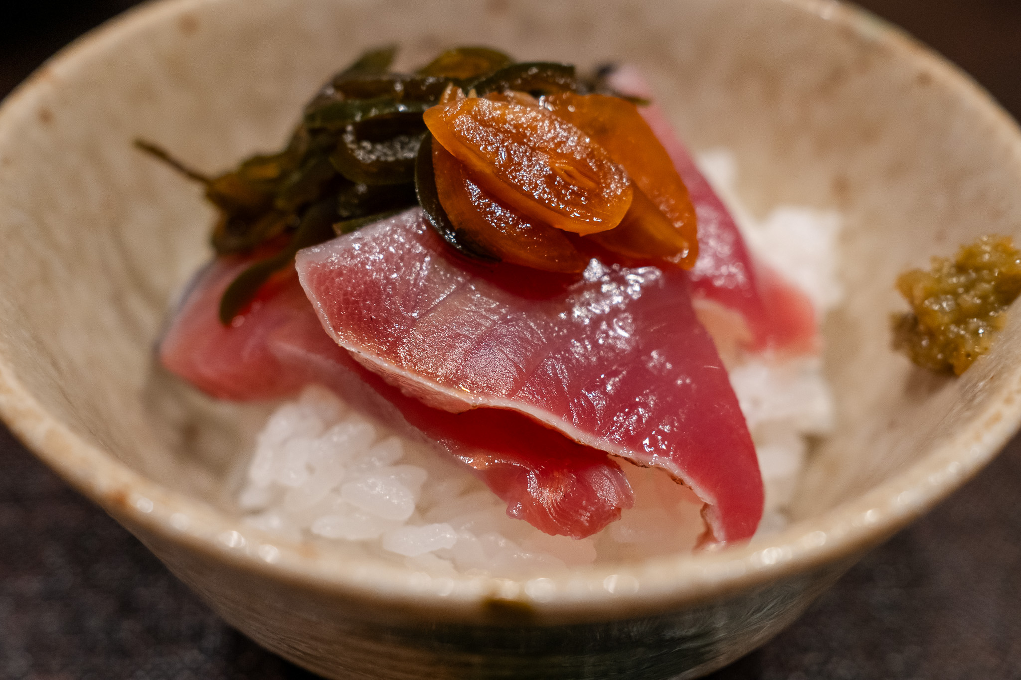 身近な魚を“ここだけの一皿”へ磨き上げる、確かな技が息づく「せん心」の流儀